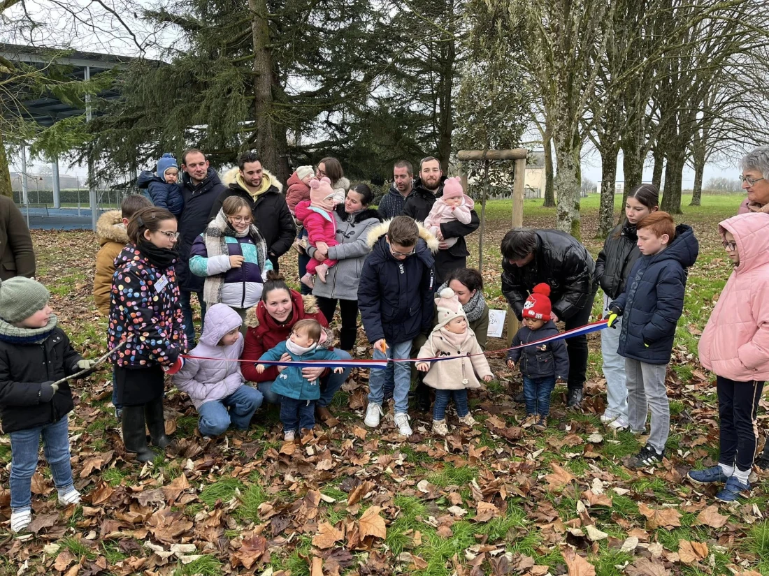 Inauguration de l'arbre des naissances 2023