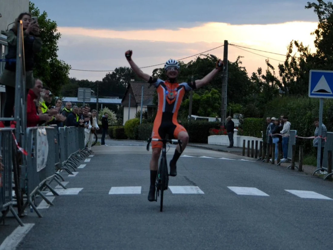 Critérium cycliste semi-nocturne